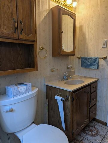 1657 Gloria Street, Westland, MI 48186