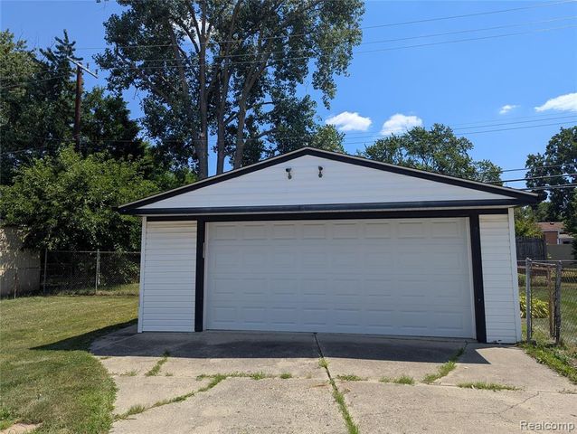 1657 Gloria Street, Westland, MI 48186