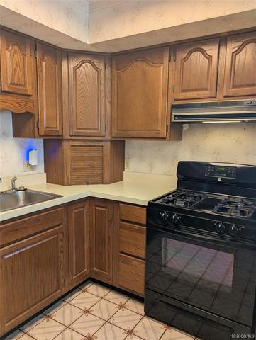 1657 Gloria Street, Westland, MI 48186