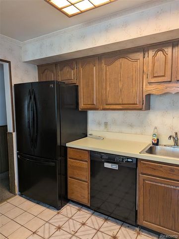 1657 Gloria Street, Westland, MI 48186
