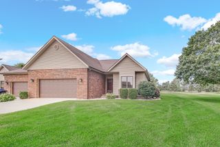 16484 Pretty View Drive # 14, Plymouth, IN 46563