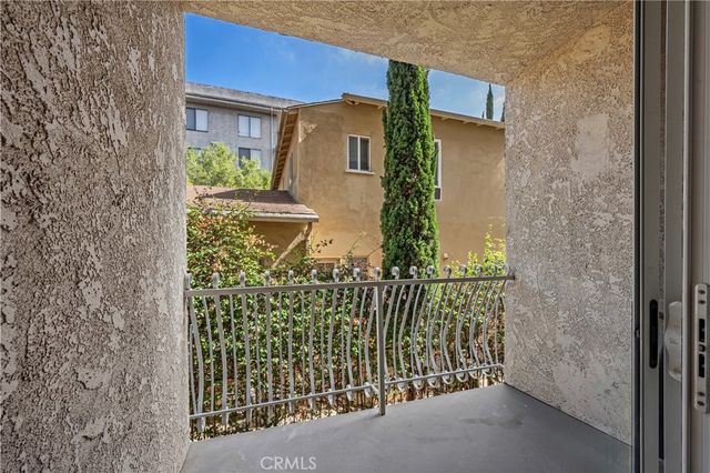 10668 Eastborne Avenue 207, Los Angeles, CA 90024