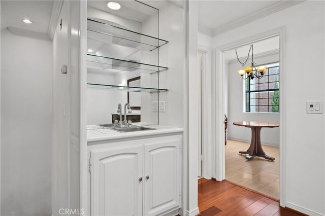 10668 Eastborne Avenue 207, Los Angeles, CA 90024