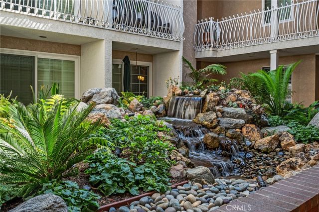 10668 Eastborne Avenue 207, Los Angeles, CA 90024