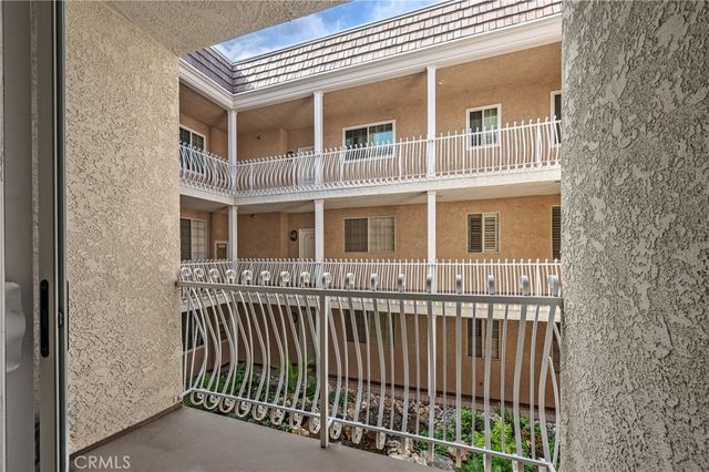 10668 Eastborne Avenue 207, Los Angeles, CA 90024
