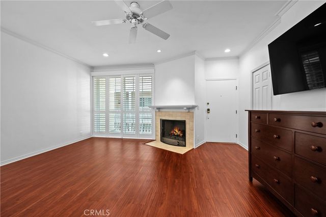 10668 Eastborne Avenue 207, Los Angeles, CA 90024