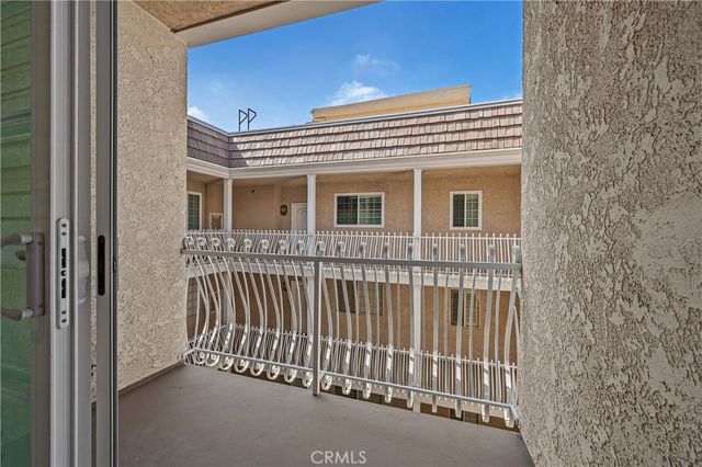 10668 Eastborne Avenue 207, Los Angeles, CA 90024