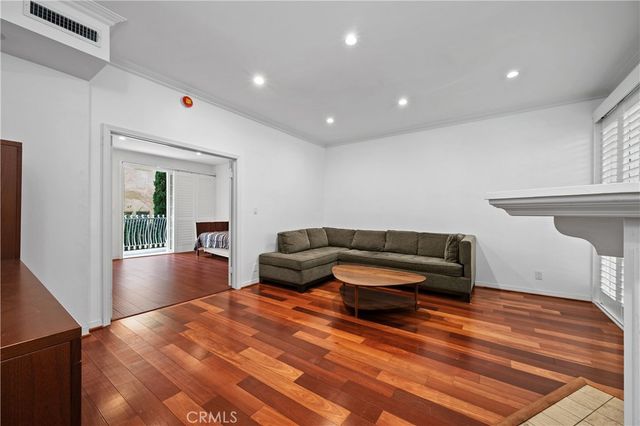 10668 Eastborne Avenue 207, Los Angeles, CA 90024