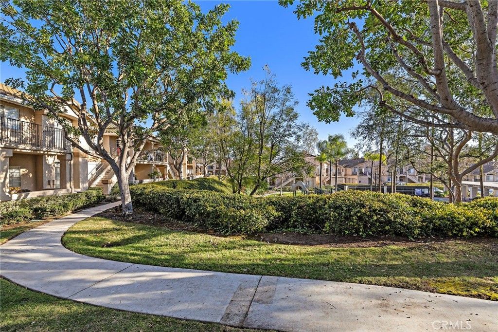 Image 18 of property listing at 9 Violado, Rancho Santa Margarita, CA 92688