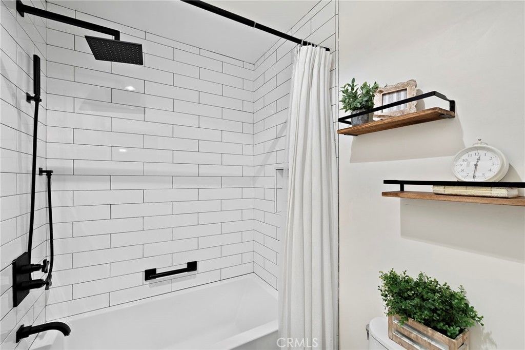 Image 21 of property listing at 9 Violado, Rancho Santa Margarita, CA 92688