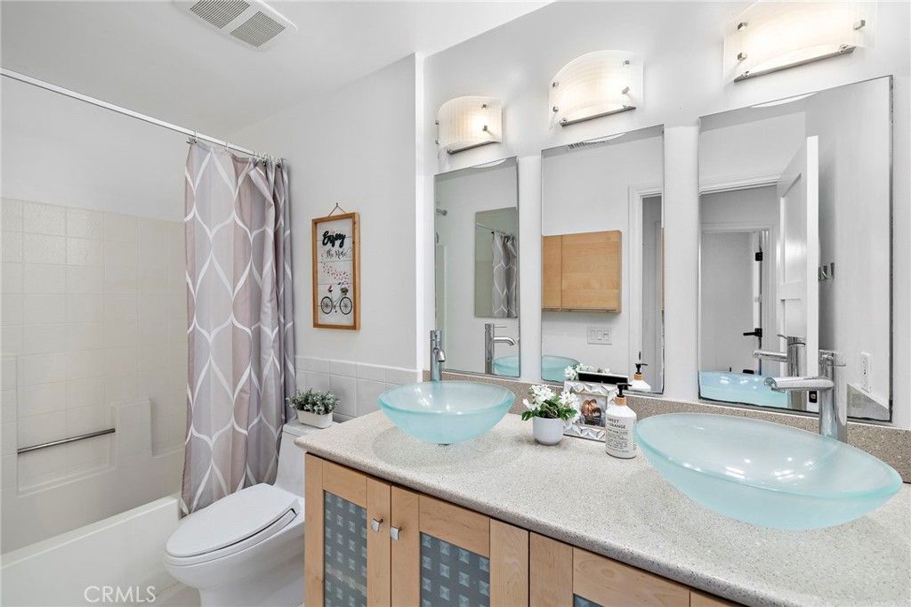 Image 26 of property listing at 9 Violado, Rancho Santa Margarita, CA 92688