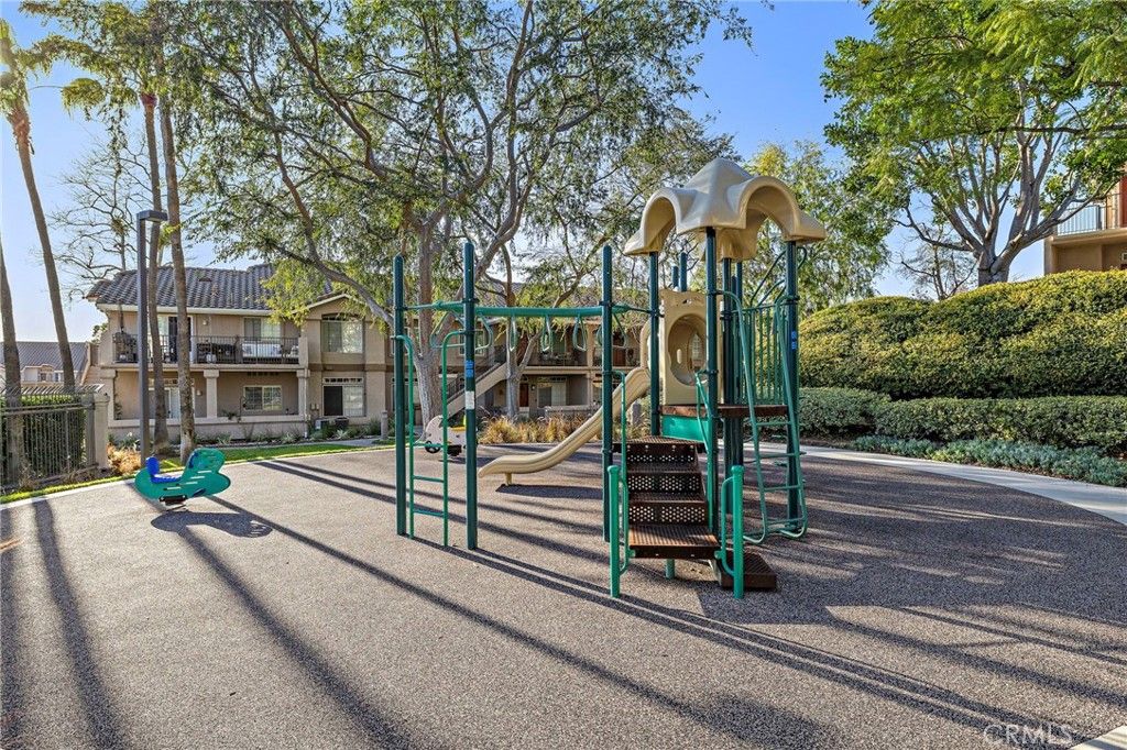 Image 34 of property listing at 9 Violado, Rancho Santa Margarita, CA 92688