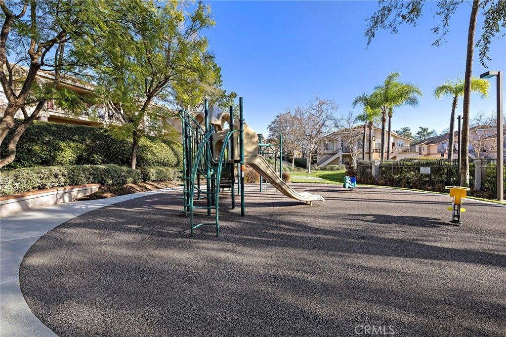 Image 35 of property listing at 9 Violado, Rancho Santa Margarita, CA 92688
