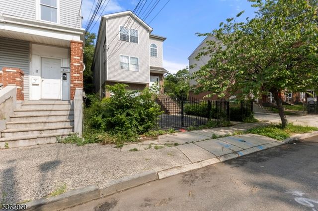 63 Chadwick Ave, Newark City, NJ 07108