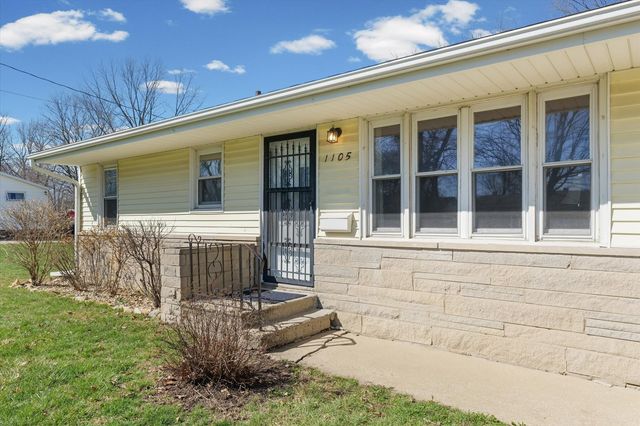 1105 Roselawn Street, Paxton, IL 60957