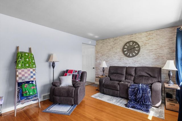 1105 Roselawn Street, Paxton, IL 60957