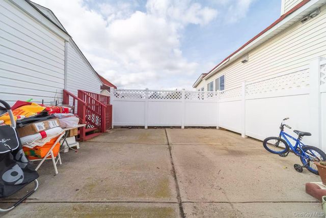 10 Church Street, Howard Beach, NY 11414