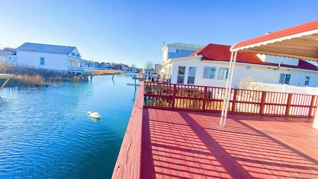 10 Church Street, Howard Beach, NY 11414