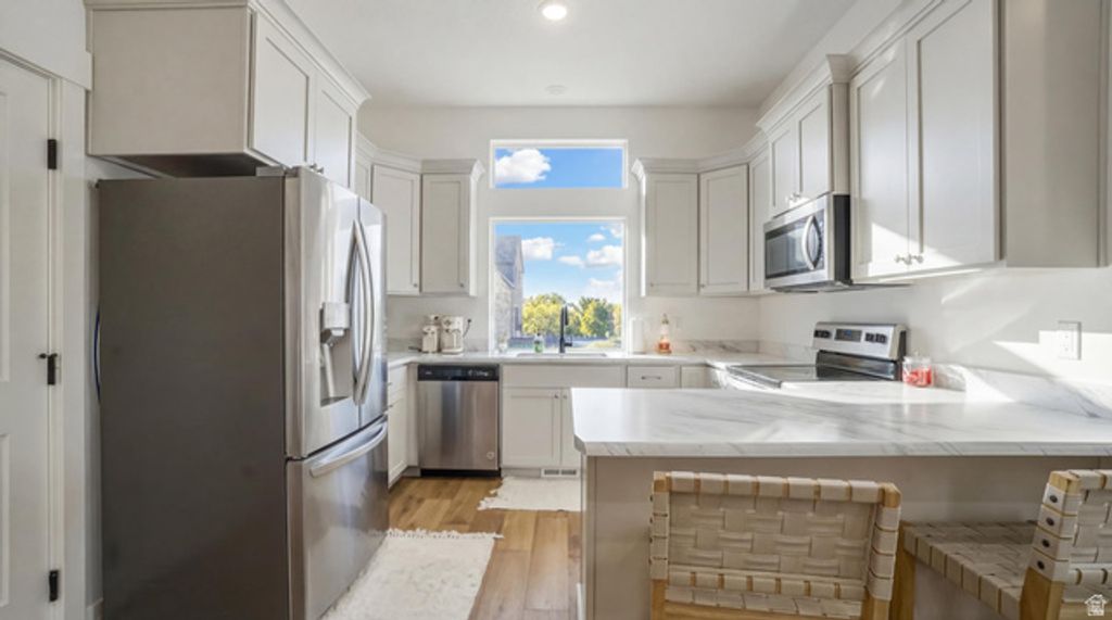 Image 3 of property listing at 1305 W 800 S, Spanish Fork, UT 84660