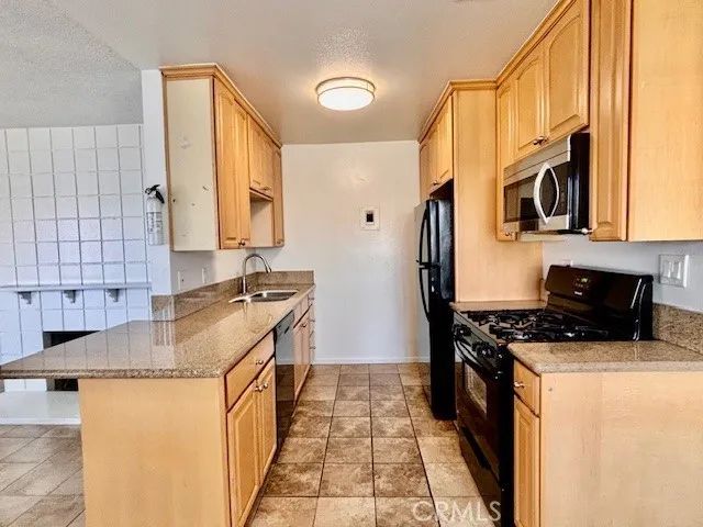 17102 Emerald 1, Huntington Beach, CA 92647