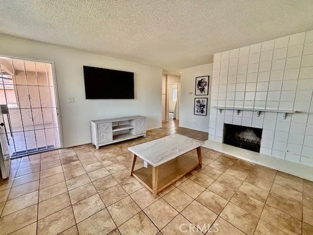17102 Emerald 1, Huntington Beach, CA 92647