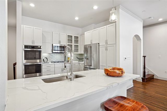 4201 Lomo Alto Drive 4729, Highland Park, TX 75219