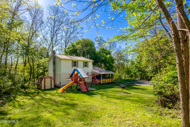 99A Beach Road, Halfmoon, NY 12065