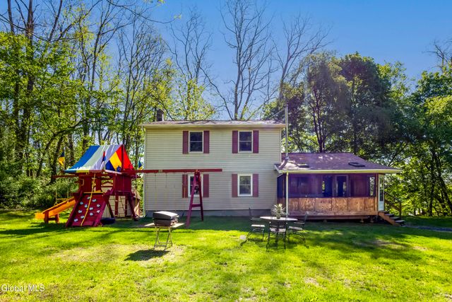 99A Beach Road, Halfmoon, NY 12065