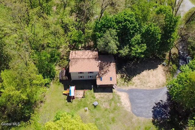 99A Beach Road, Halfmoon, NY 12065