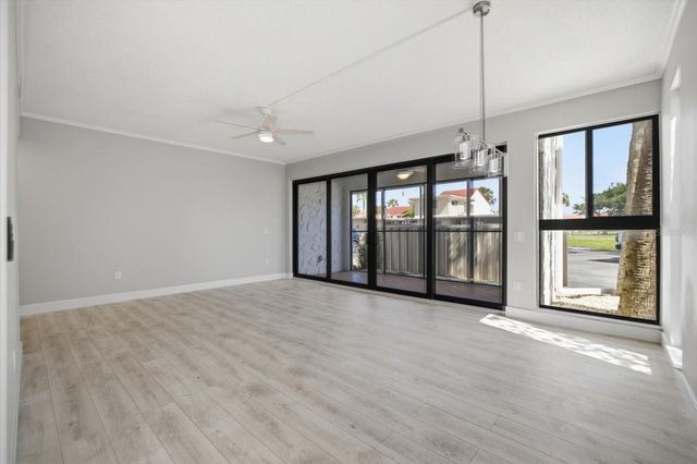 500 PARK BOULEVARD S 106, Venice, FL 34285