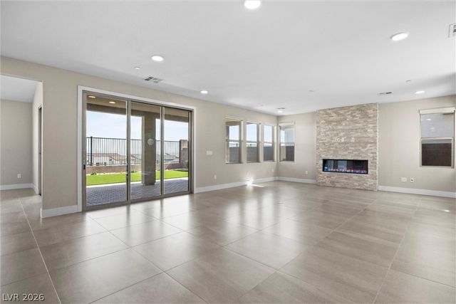 484 Crown Mesa Avenue, Las Vegas, NV 89138