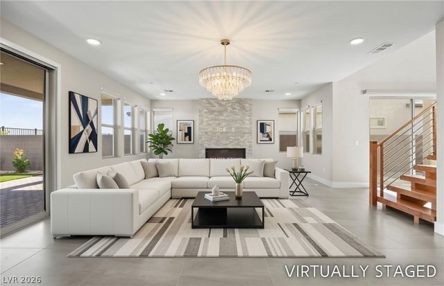 484 Crown Mesa Avenue, Las Vegas, NV 89138