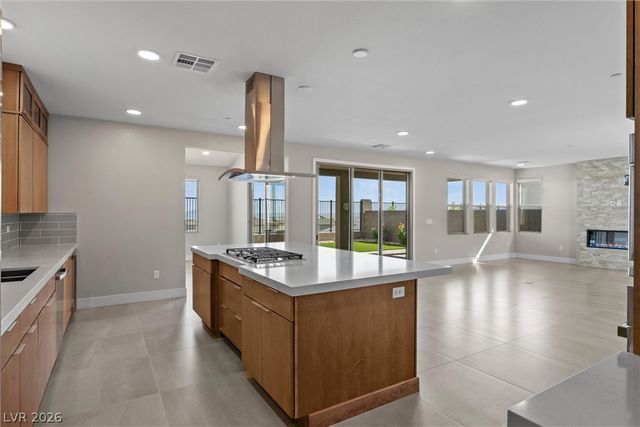 484 Crown Mesa Avenue, Las Vegas, NV 89138