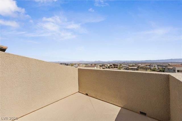 484 Crown Mesa Avenue, Las Vegas, NV 89138