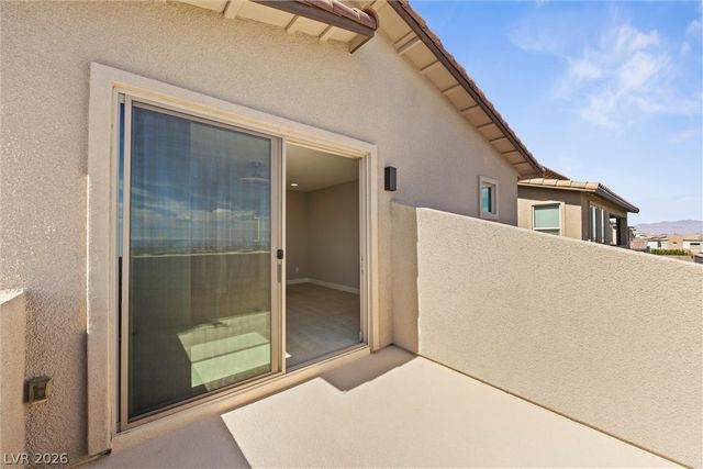 484 Crown Mesa Avenue, Las Vegas, NV 89138