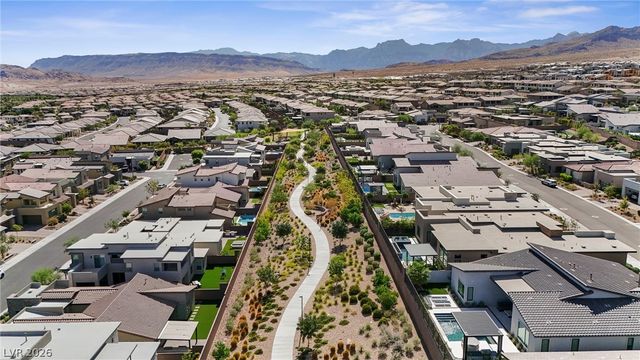 484 Crown Mesa Avenue, Las Vegas, NV 89138