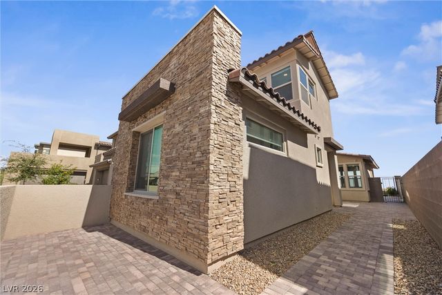 484 Crown Mesa Avenue, Las Vegas, NV 89138