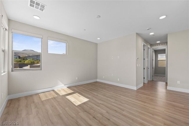 484 Crown Mesa Avenue, Las Vegas, NV 89138