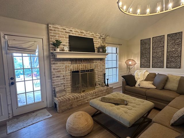 1703 Sha, Longview, TX 75605