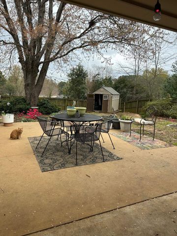 1703 Sha, Longview, TX 75605