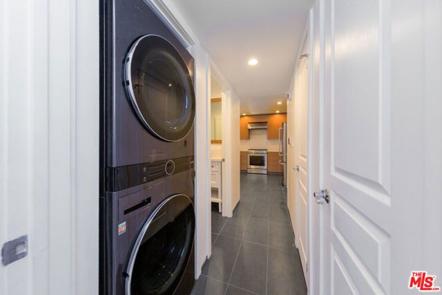1633 S Bentley Avenue 203, Los Angeles, CA 90025