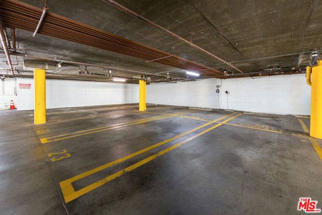 1633 S Bentley Avenue 203, Los Angeles, CA 90025