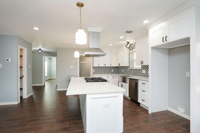 11014 Wickersham Lane, Houston, TX 77042