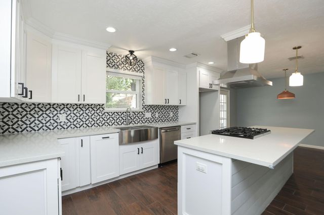 11014 Wickersham Lane, Houston, TX 77042