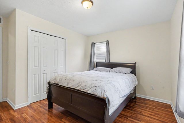 495 W 24th Street, Holland City, MI 49423