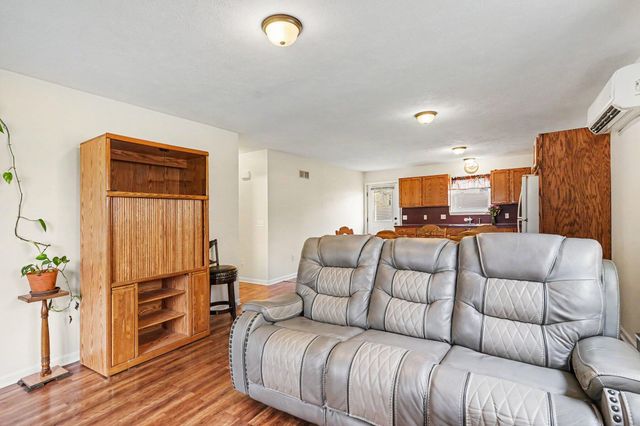 495 W 24th Street, Holland City, MI 49423