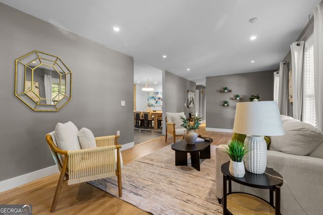 2822 Cartwright Drive, Decatur, GA 30033