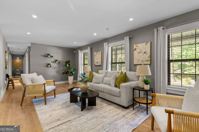 2822 Cartwright Drive, Decatur, GA 30033