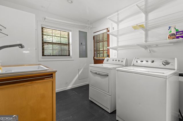 2822 Cartwright Drive, Decatur, GA 30033