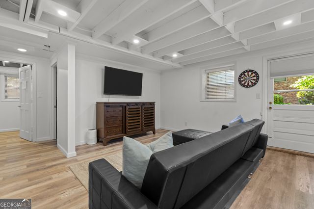 2822 Cartwright Drive, Decatur, GA 30033